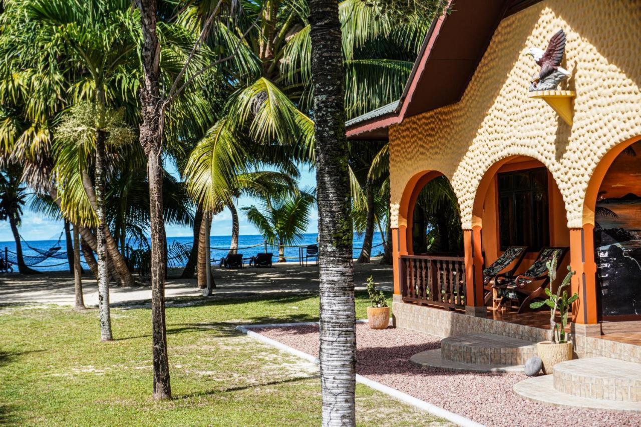 Anse Kerlan Beach Chalets Exterior photo