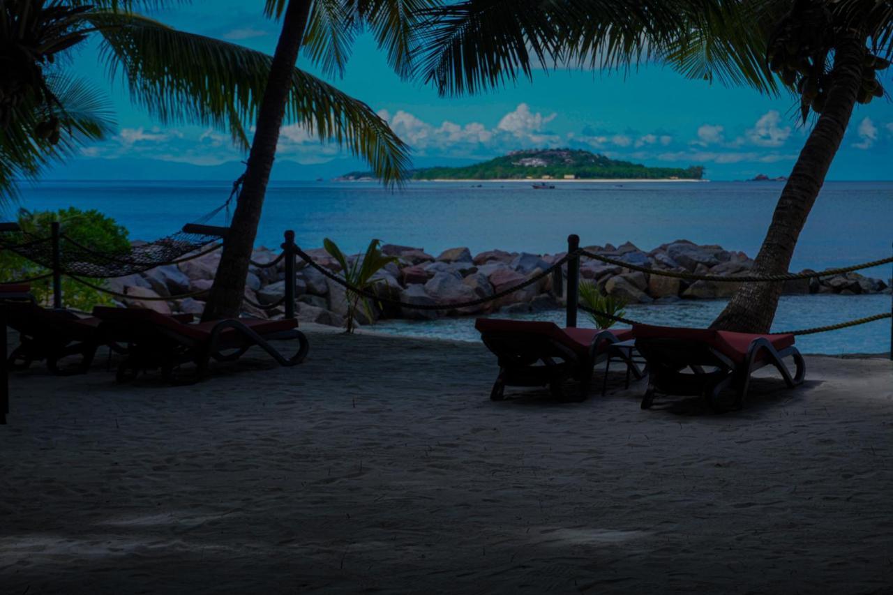 Anse Kerlan Beach Chalets Exterior photo