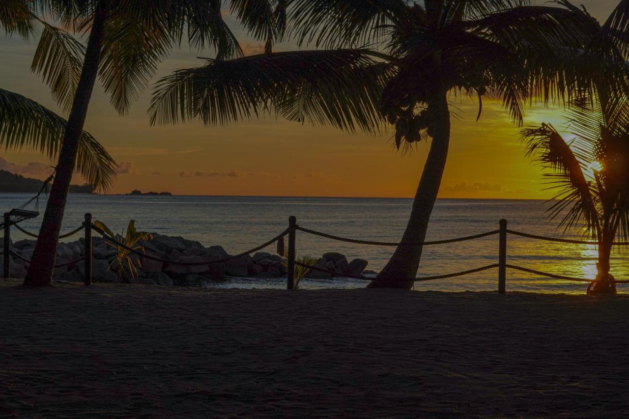 Anse Kerlan Beach Chalets Exterior photo